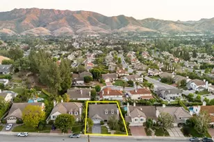29950 Rolling Ridge Dr, Agoura Hills, CA 91301 - Photo 37