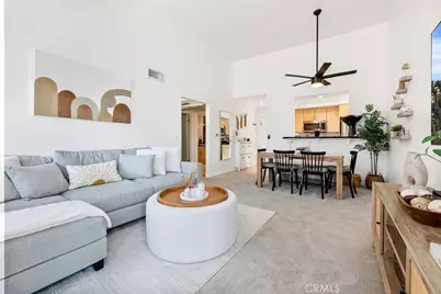 7826 Topanga Canyon Boulevard #301, Canoga Park, CA 91304 - Photo 3