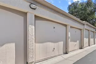 23921 Del Monte Dr., Valencia, CA 91355 - Photo 17