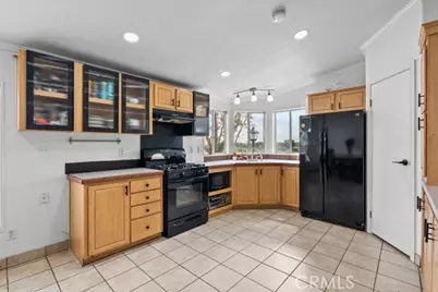 13691 Gavina Ave #382, Sylmar, CA 91342 - Photo 15
