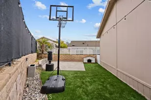 13691 Gavina Ave, Sylmar, CA 91342 - Photo 35