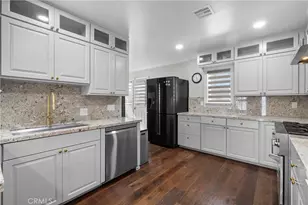 1043 S Victoria Ave, Los Angeles, CA 90019 - Photo 9