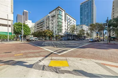 645 W 9th #301, Los Angeles, CA 90015 - Photo 15