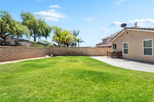 29890 Berkshire, Castaic, CA 91384 - Photo 25