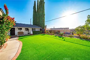 19776 Merryhill St, Canyon Country, CA 91351 - Photo 21