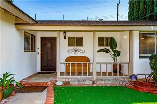 19776 Merryhill St, Canyon Country, CA 91351 - Photo 23