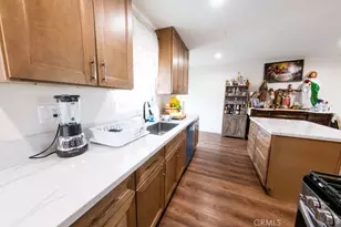 15719 Romar St, North Hills, CA 91343 - Photo 19