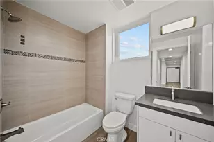 900 S Kenmore Ave, Los Angeles, CA 90006 - Photo 19