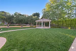 26962 Alsace, Calabasas, CA 91302 - Photo 47