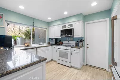 1510 Redwood Circle, Thousand Oaks, CA 91360 - Photo 21