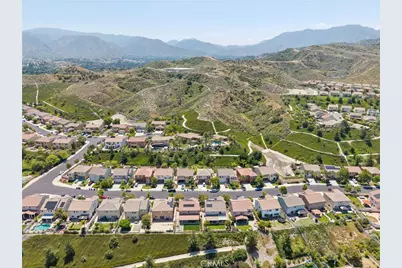 17111 Silk Tree Way, Canyon Country, CA 91387 - Photo 45