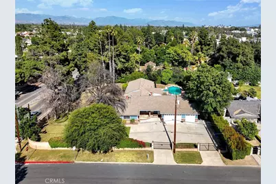 17082 Parthenia, Sherwood Forest, CA 91325 - Photo 51