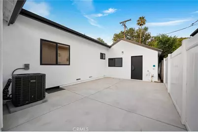 5412 Fallbrook Avenue, Woodland Hills, CA 91367 - Photo 17