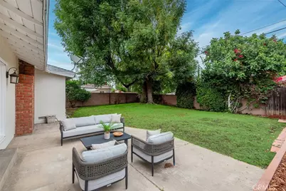 7038 Delco, Winnetka, CA 91306 - Photo 25