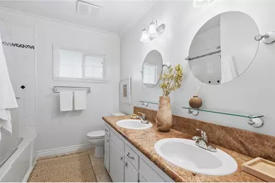 7038 Delco, Winnetka, CA 91306 - Photo 17