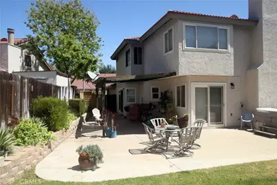 15816 Cindy Court, Canyon Country, CA 91387 - Photo 3