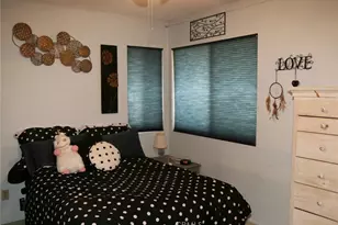 15816 Cindy Ct, Canyon Country, CA 91387 - Photo 21