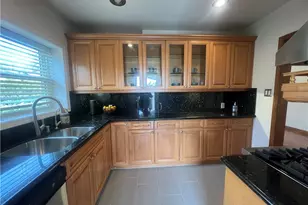 13384 Foothill Blvd, Sylmar, CA 91342 - Photo 5