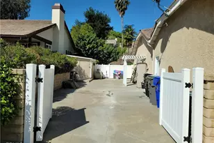 31329 Tobiah Pl, Castaic, CA 91384 - Photo 37