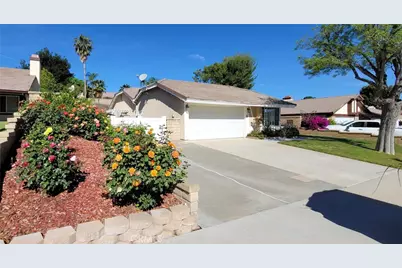 31329 Tobiah Place, Castaic, CA 91384 - Photo 3