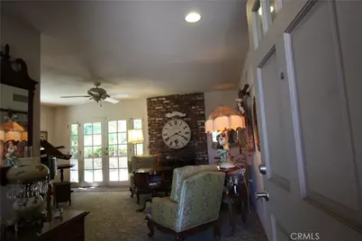 13173 Chesterwood, Sylmar, CA 91342 - Photo 5