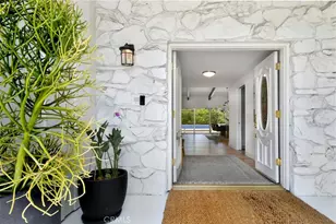 5714 Wilhelmina, Woodland Hills, CA 91367 - Photo 5