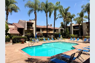 5800 Owensmouth Avenue #26, Woodland Hills, CA 91367 - Photo 21