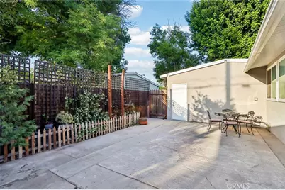 8411 Mammoth Avenue, Panorama City, CA 91402 - Photo 15