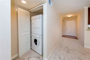 5540 Owensmouth Ave, Woodland Hills, CA 91367 - Photo 17