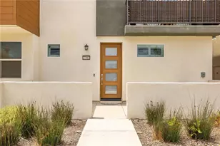 27562 Sparrow Ct, Valencia, CA 91381 - Photo 5