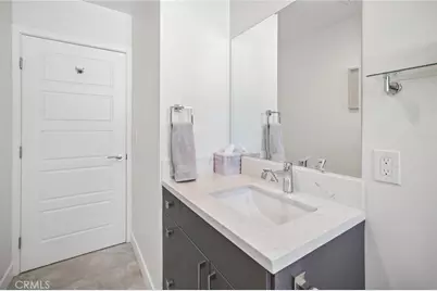 8434 Oakdale Avenue, Winnetka, CA 91306 - Photo 15