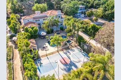 9735 Baden, Chatsworth, CA 91311 - Photo 57