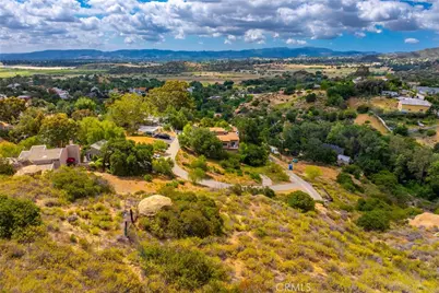 200 Amigo Road, Chatsworth, CA 91311 - Photo 19