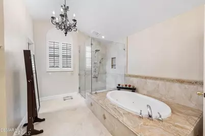 6066 Lake Lindero Dr, Agoura Hills, CA 91301 - Photo 33
