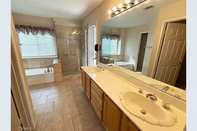 5739 Avenida Entrada, Palmdale, CA 93551 - Photo 17