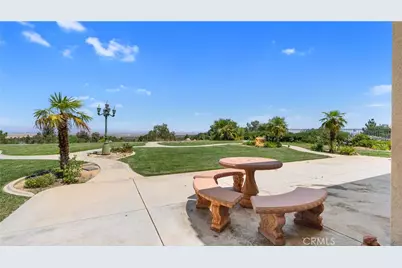 5739 Avenida Entrada, Palmdale, CA 93551 - Photo 41