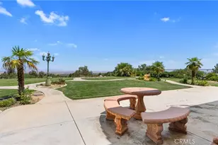 5739 Avenida Entrada, Palmdale, CA 93551 - Photo 41