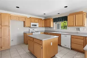 5739 Avenida Entrada, Palmdale, CA 93551 - Photo 17