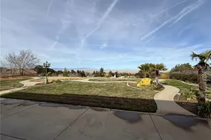 5739 Avenida Entrada, Palmdale, CA 93551 - Photo 23