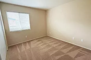5739 Avenida Entrada, Palmdale, CA 93551 - Photo 17