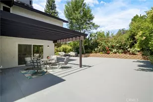27311 Country Glen, Agoura Hills, CA 91301 - Photo 31