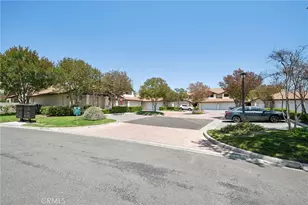 22911 Banyan Pl, Saugus, CA 91390 - Photo 35