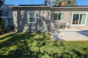 23130 Victory, Woodland Hills, CA 91367 - Photo 19