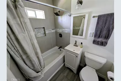 23130 Victory, Woodland Hills, CA 91367 - Photo 13