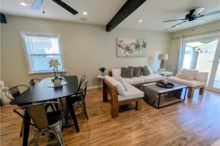 23130 Victory, Woodland Hills, CA 91367 - Photo 5