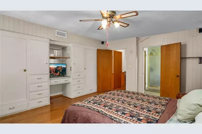 6819 Cantaloupe Avenue, Van Nuys, CA 91405 - Photo 17