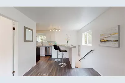 5430 Woodlake Avenue, Woodland Hills, CA 91367 - Photo 27