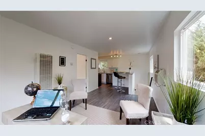 5430 Woodlake Avenue, Woodland Hills, CA 91367 - Photo 11
