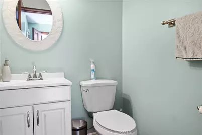 14239 Sherman Way #3, Van Nuys, CA 91405 - Photo 31