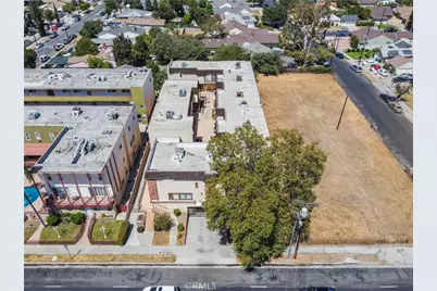 14239 Sherman Way #3, Van Nuys, CA 91405 - Photo 39
